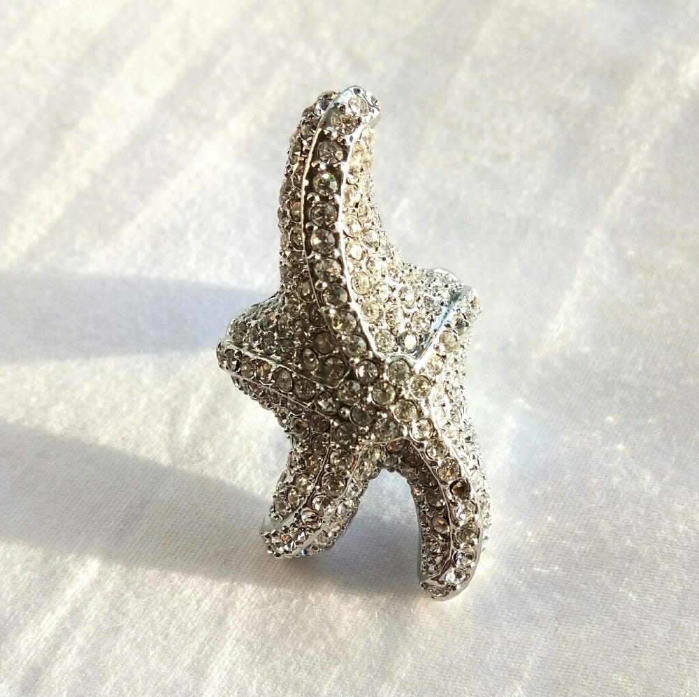 ❗2/$12❗NWOT Macy's Starfish Ring Silver